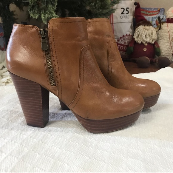 Gianni Bini Shoes - Gianni Bini Tan Leather Booties
